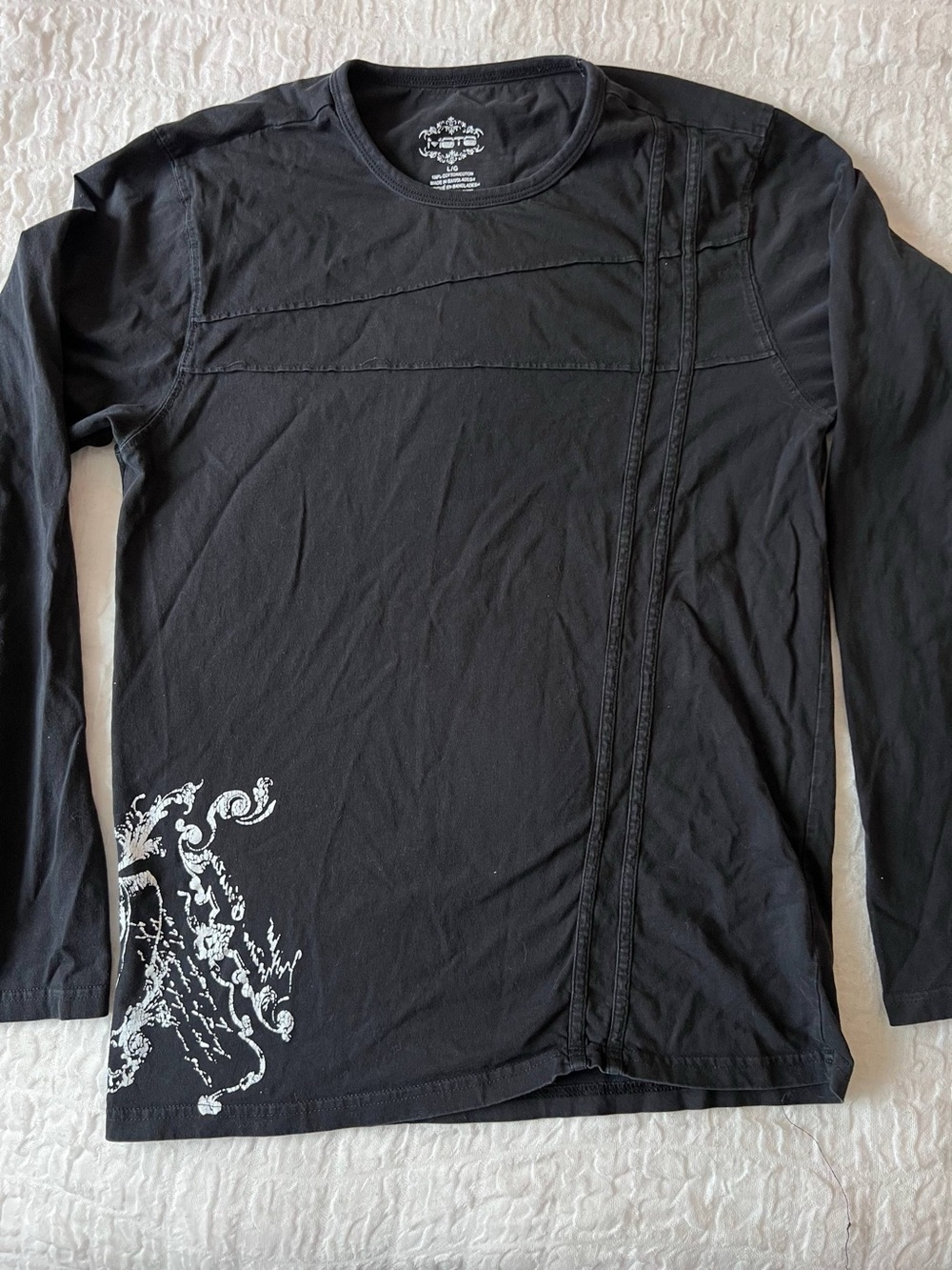 Grunge Black Long-Sleeve Graphic Tee with Decorative Stitching